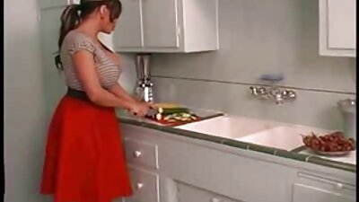 Két perverz meleg lányok, akik szeretik megkóstolni a punci szex apa lánya ajkai, hogy egymást